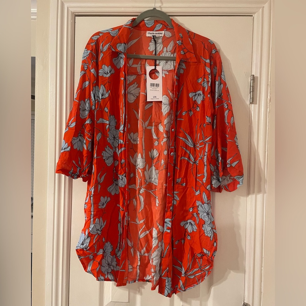 Charlie holiday NWT resort shirt